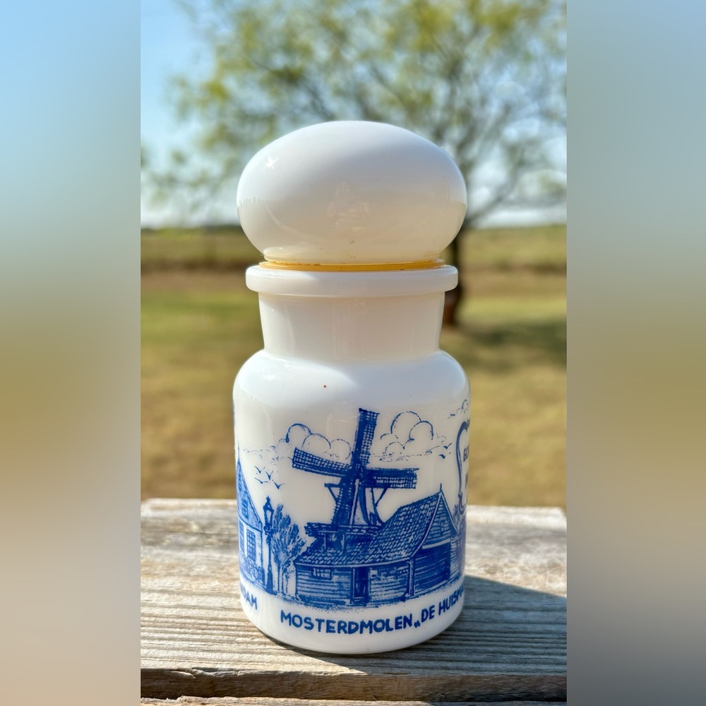 Vintage Belgium Milk Glass Apothecary Jar 5” - Picture 1 of 7